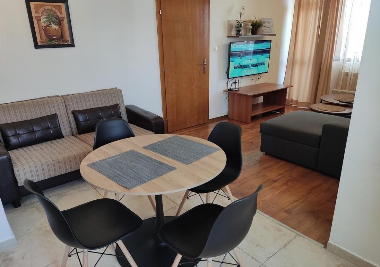Family 2 Bed Apartment In Банско Екстериор снимка